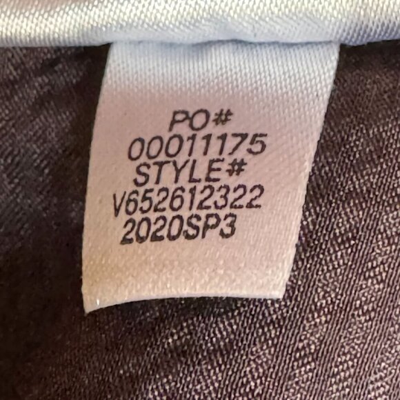 Vince Black Blue Scattered Floral Print 100% Silk Mother of Pearl Button Blouse - Picture 16 of 16